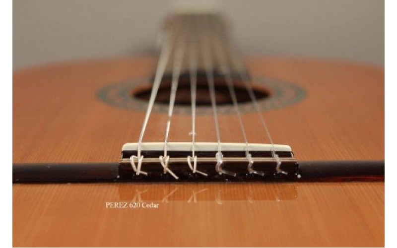 PEREZ 620 Cedar - классическая гитара