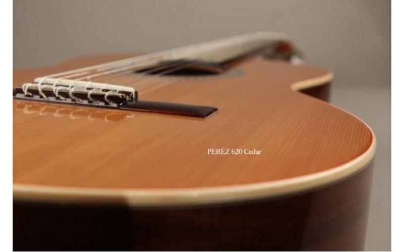 PEREZ 620 Cedar - классическая гитара