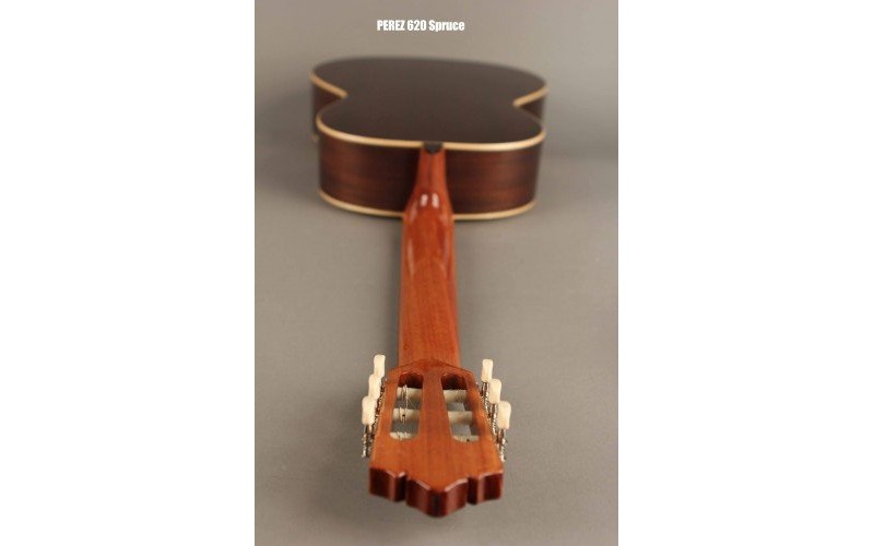 PEREZ 620 Spruce - классическая гитара