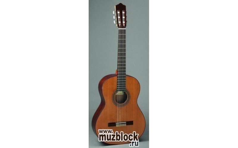 PEREZ 630 Cedar - классическая гитара