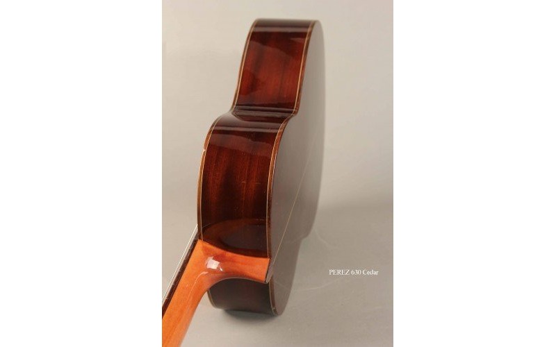 PEREZ 630 Cedar - классическая гитара