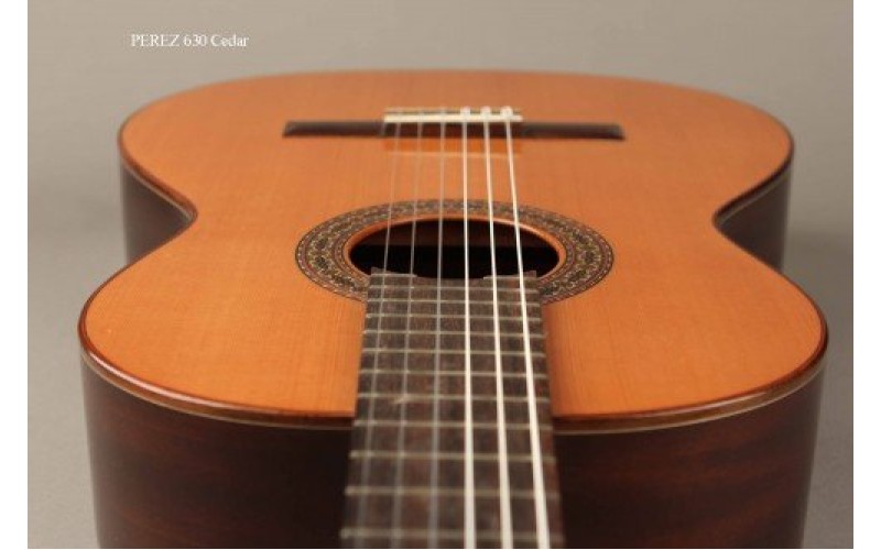 PEREZ 630 Cedar - классическая гитара