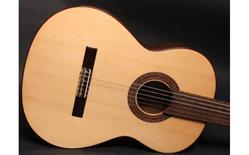 PEREZ 630 Spruce - классическая гитара