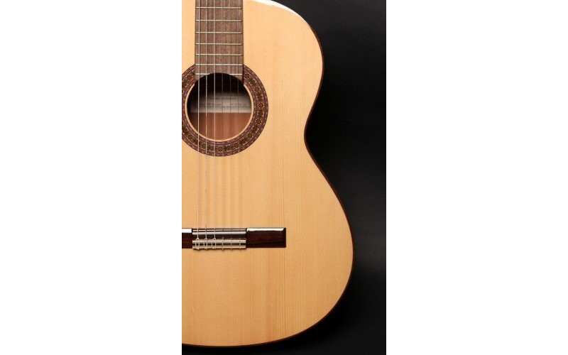 PEREZ 630 Spruce - классическая гитара