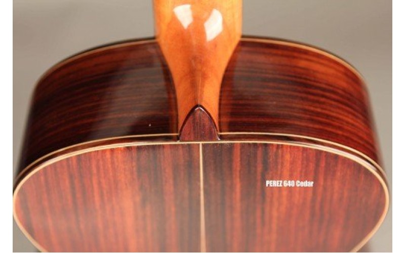 PEREZ 640 Cedar - классическая гитара