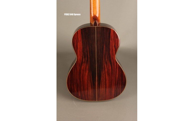 PEREZ 640 Spruce - клаccическая гитара