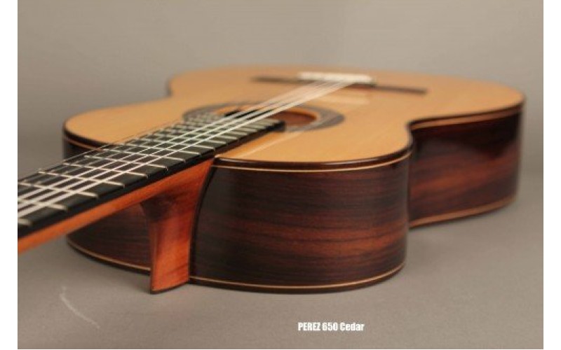 PEREZ 640 Spruce - клаccическая гитара