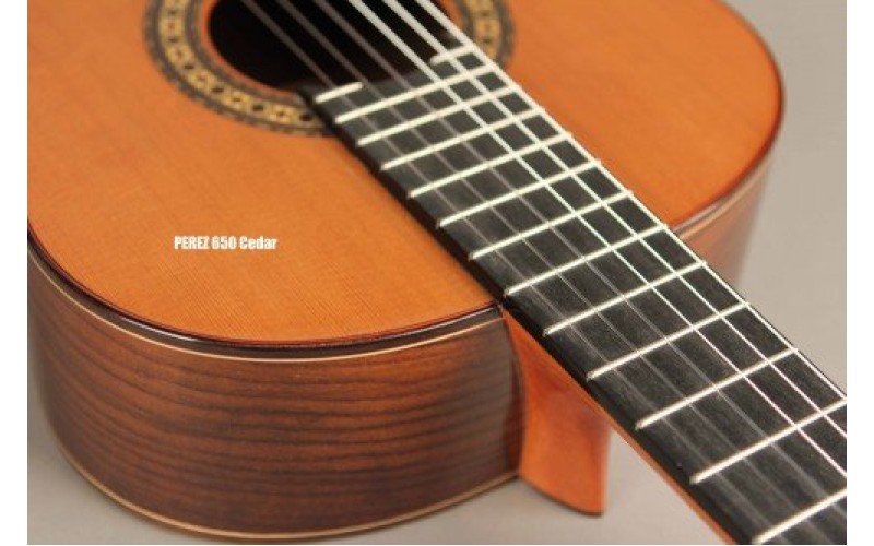 PEREZ 650 Cedar - классическая гитара