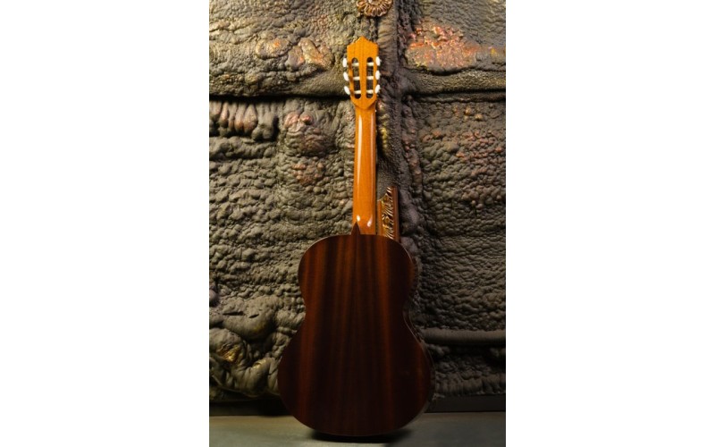 PEREZ 610 Cedar - классическая гитара