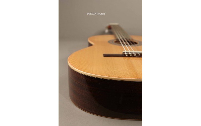 PEREZ 610 Cedar - классическая гитара