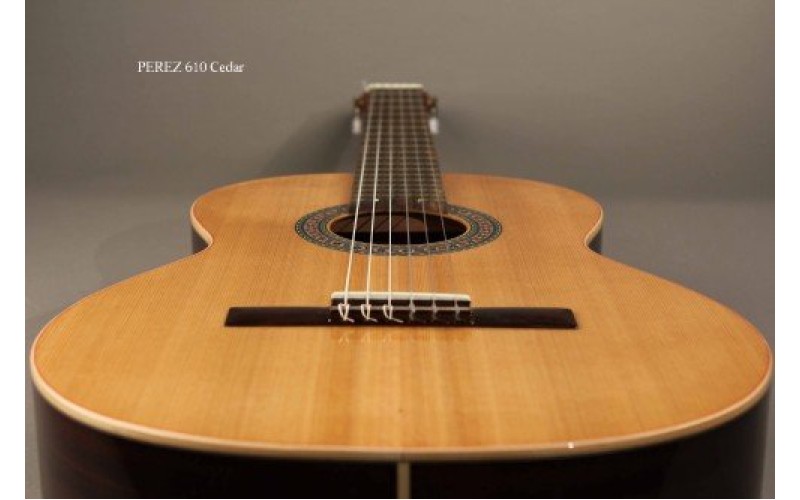 PEREZ 610 Cedar - классическая гитара