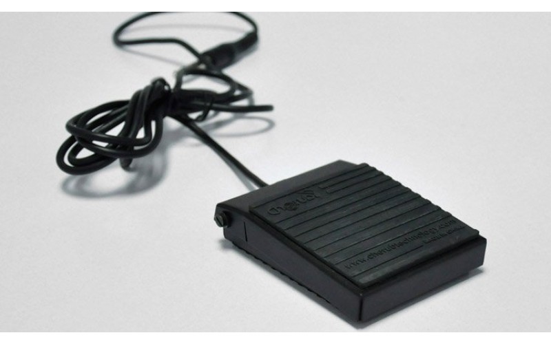 CHERUB WTB-004 - педаль-сустейн для Casio