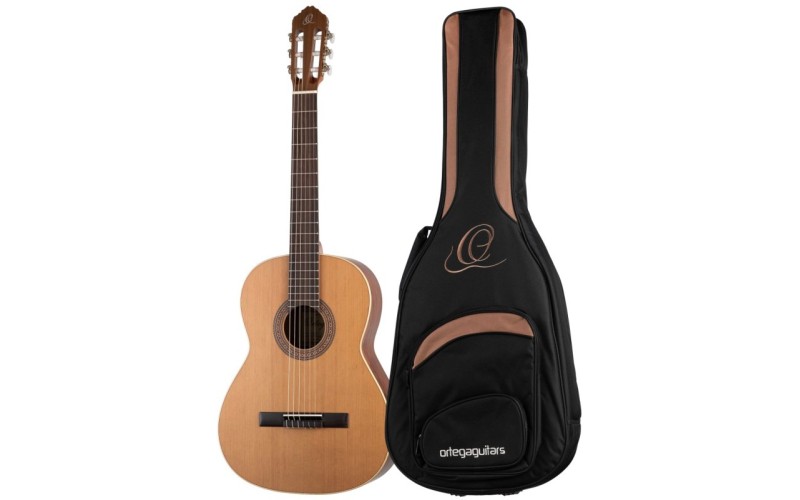 ORTEGA R180 Traditional Series Классическая гитара, размер 4/4, матовая, с чехлом