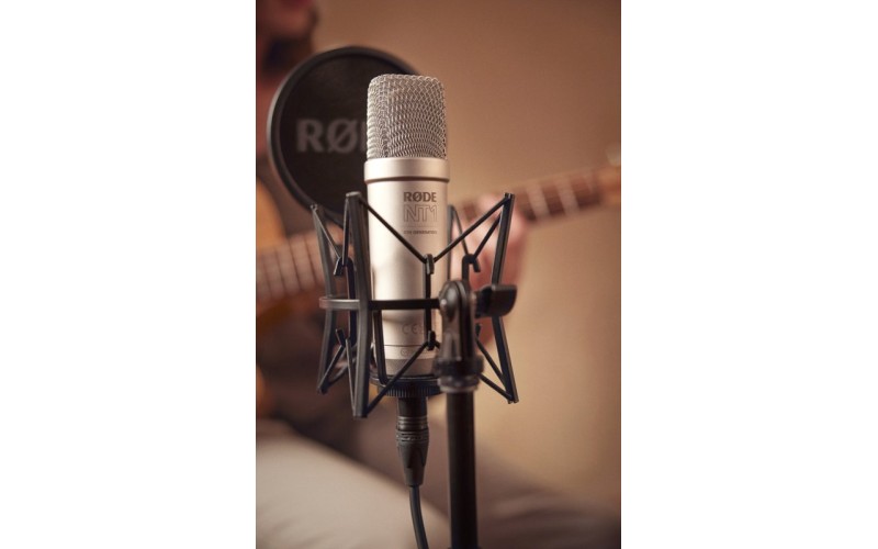 RODE NT1 5th Generation Silver студийный микрофон с конденсаторным капсюлем HF6 + крепление