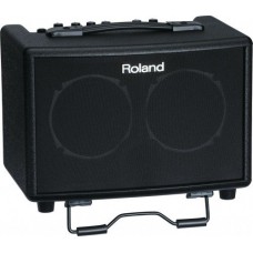 ROLAND AC-33 комбо для акустической гитары 2х15Вт