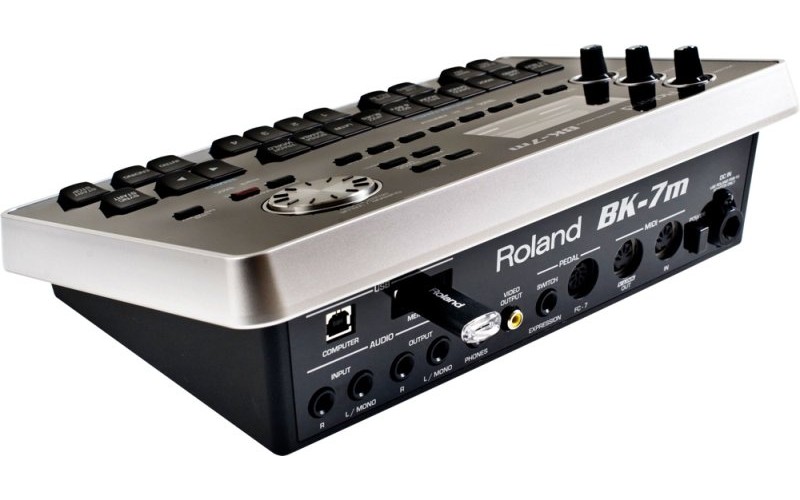 ROLAND BK-7M - портативный аккомпанирующий модул (звуковой модуль)