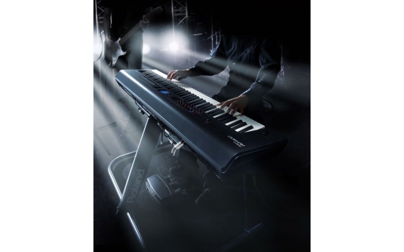 ROLAND RD-800 - цифровое фортепиано
