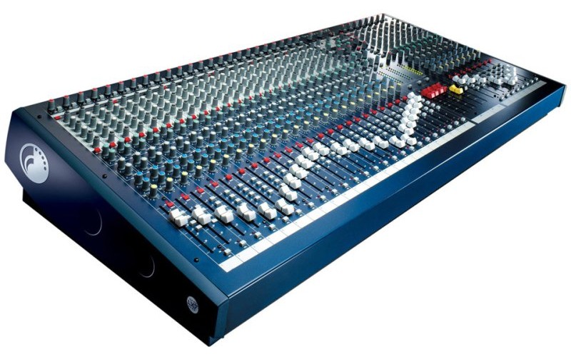 SOUNDCRAFT SPIRIT LX7ii 16CH 16+4/4/3 концертная микшерная консоль