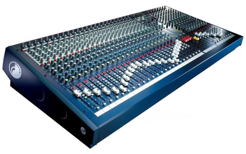 SOUNDCRAFT SPIRIT LX7ii 32CH 32+4/4/3 концертная микшерная консоль