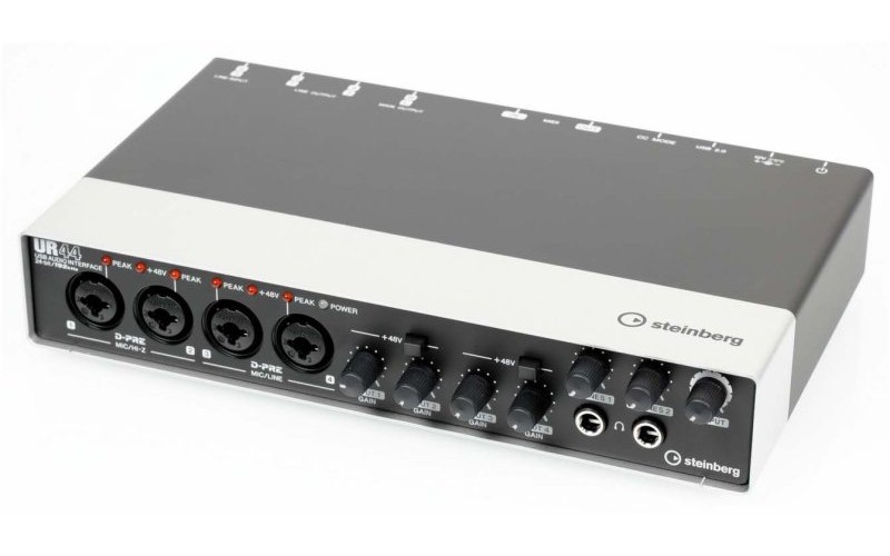 STEINBERG UR44 - Аудиоинтерфейс USB, звуковая карта