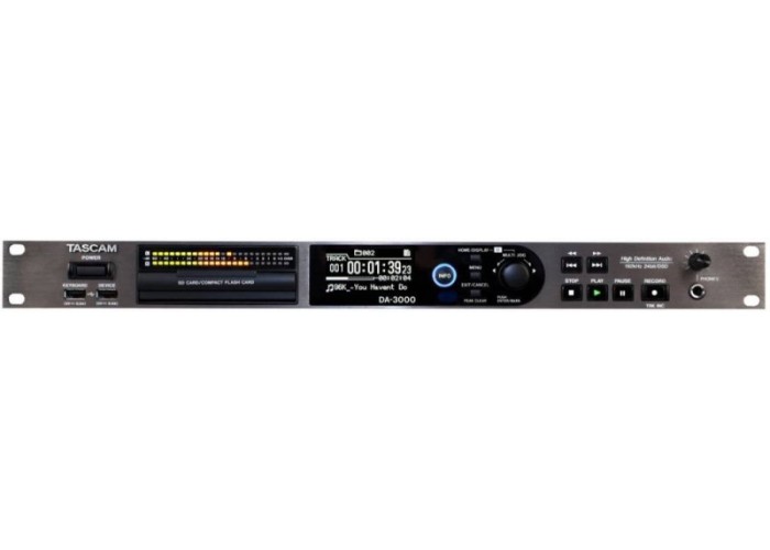 TASCAM DA-3000 2-канальный комбинированный конвертер и рекордер на карты памяти SD и CF