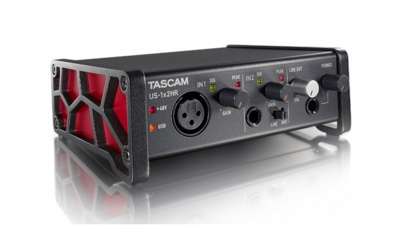 Tascam US-1x2HR USB аудио интерфейс