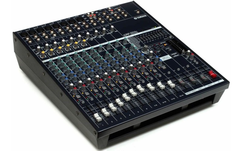 YAMAHA EMX5014C микшерный пульт с усилителем 2x500 Вт