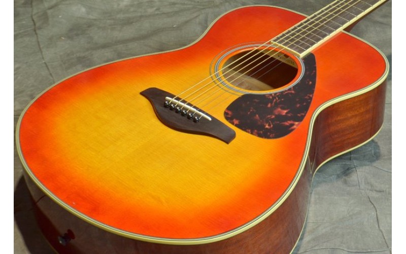 YAMAHA FS820 Autumn Burst акустическая гитара