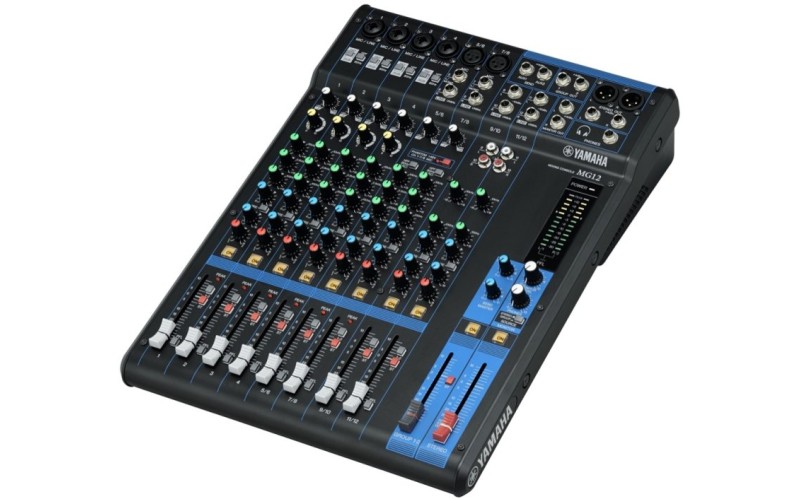YAMAHA MG12 - микшерный пульт