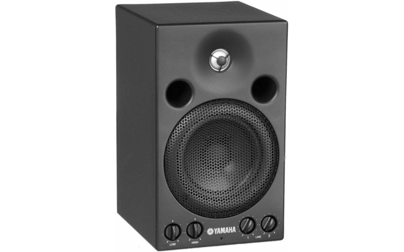 YAMAHA MSP 3 - активный студийный монитор ближней зоны, 20 Вт