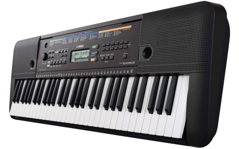 YAMAHA PSR-E253 - синтезатор с автоаккомпаниментом 61 кл