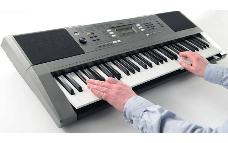 YAMAHA PSR-E353 - синтезатор с автоаккомпаниментом 61кл