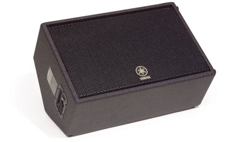 YAMAHA CM112V сценический монитор 400Вт/800Вт пик