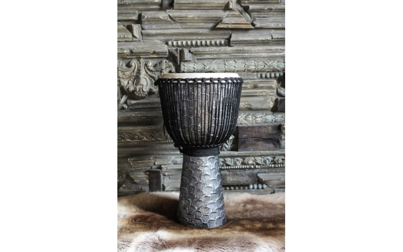 YUKA DJWPRO12-24Dragon - Джембе 30см х 60см