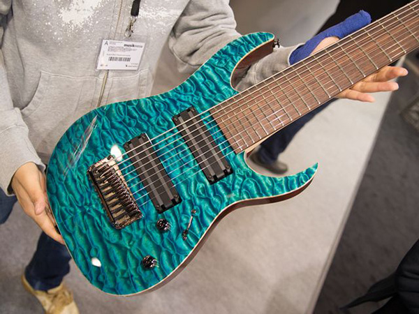 девятиструнная электрогитара ibanez